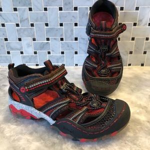 EUC Jambu Kid Boy’s Sandals